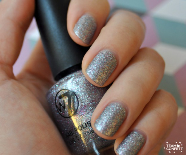 Nails of the week: Shine bright like a diamond