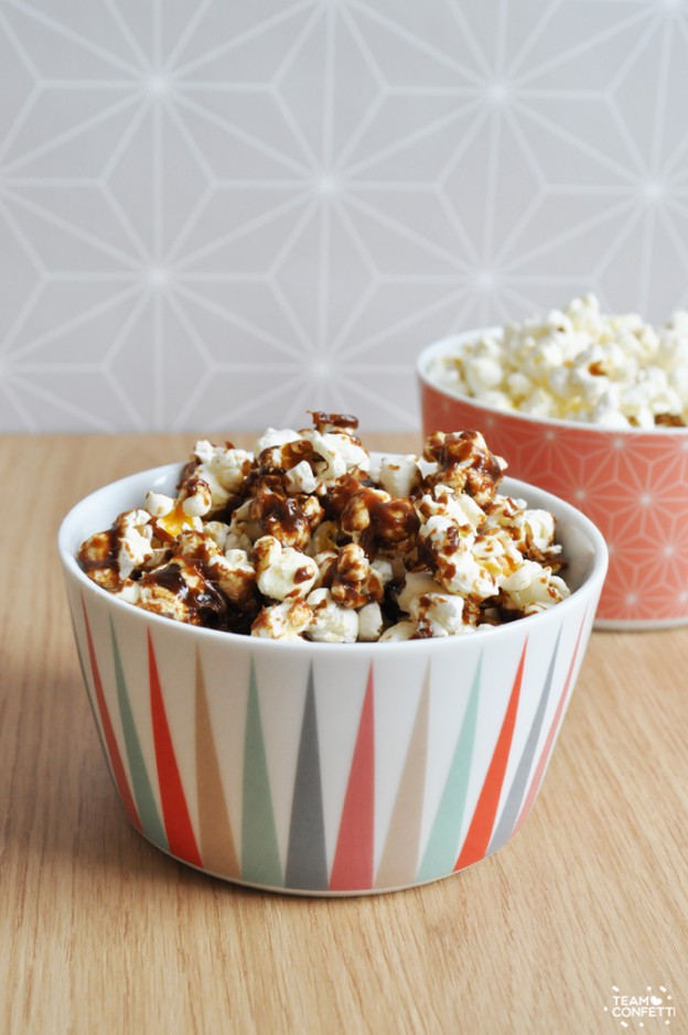 Zelf zoute en caramel popcorn maken