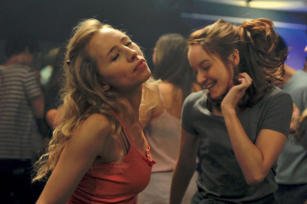 Movie review: Une Nouvelle Amie.