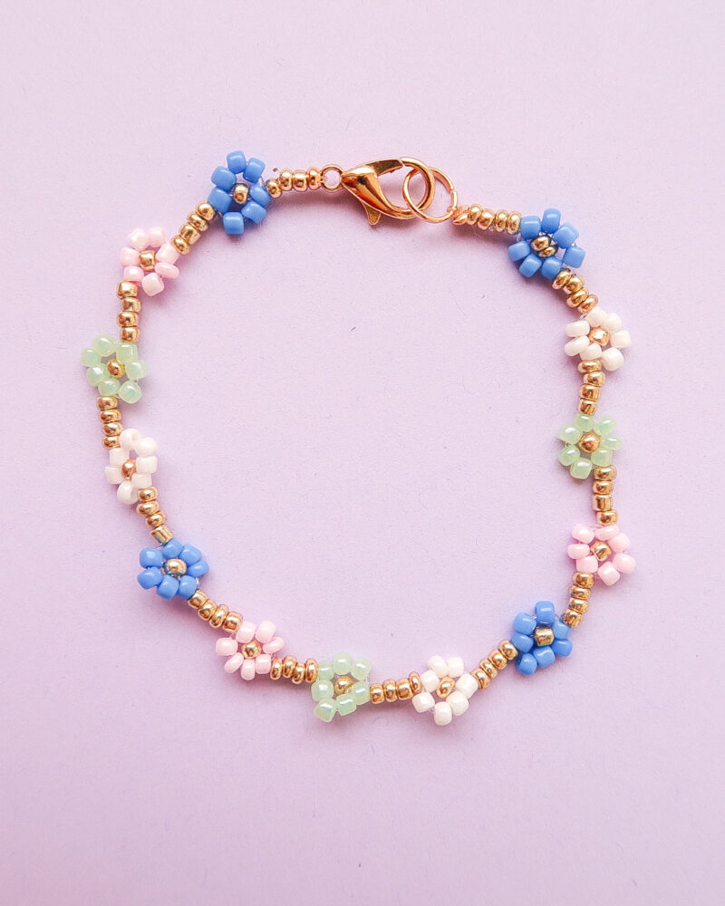 daisy bracelet - gold pastel